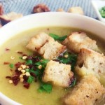 Aardappel prei soep met verse croutons | Plantbased Tuesday