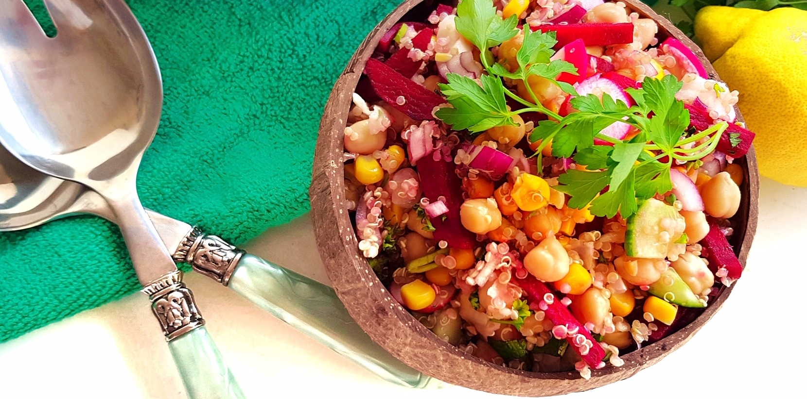 Kikkererwten salade met quinoa | strongbody.nl