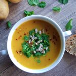 Vegan aardappel en wortel soep